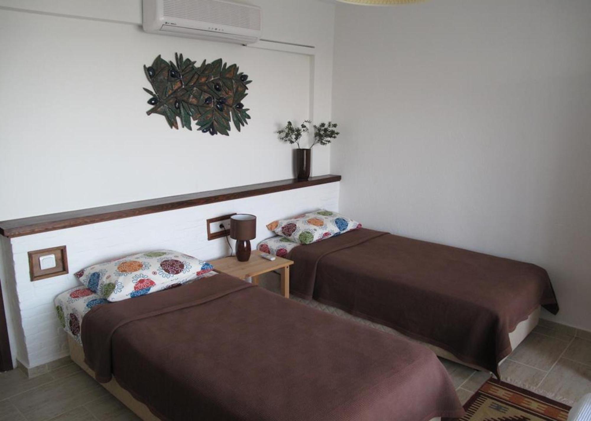 Nergis Hotel คาราบูรุน ภายนอก รูปภาพ