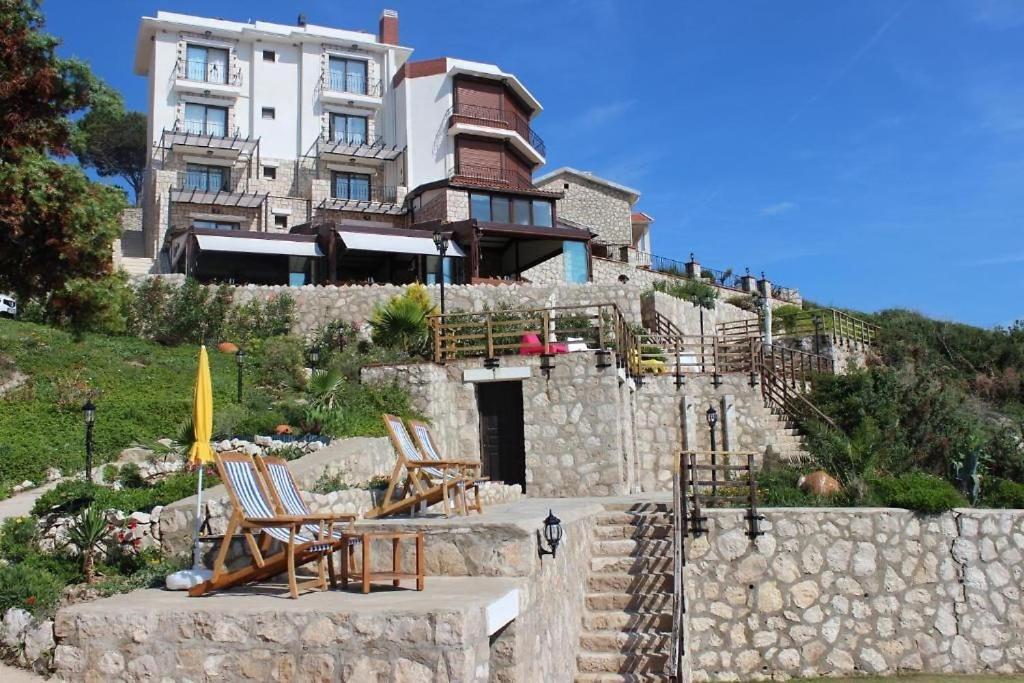 Nergis Hotel คาราบูรุน ภายนอก รูปภาพ