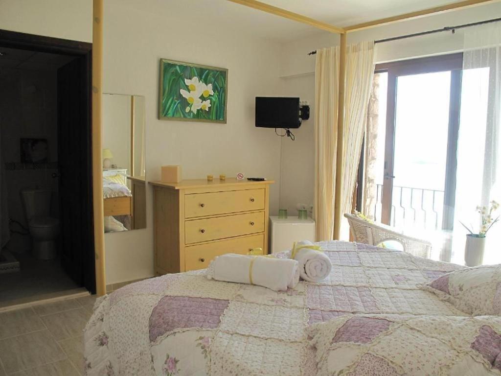 Nergis Hotel คาราบูรุน ภายนอก รูปภาพ