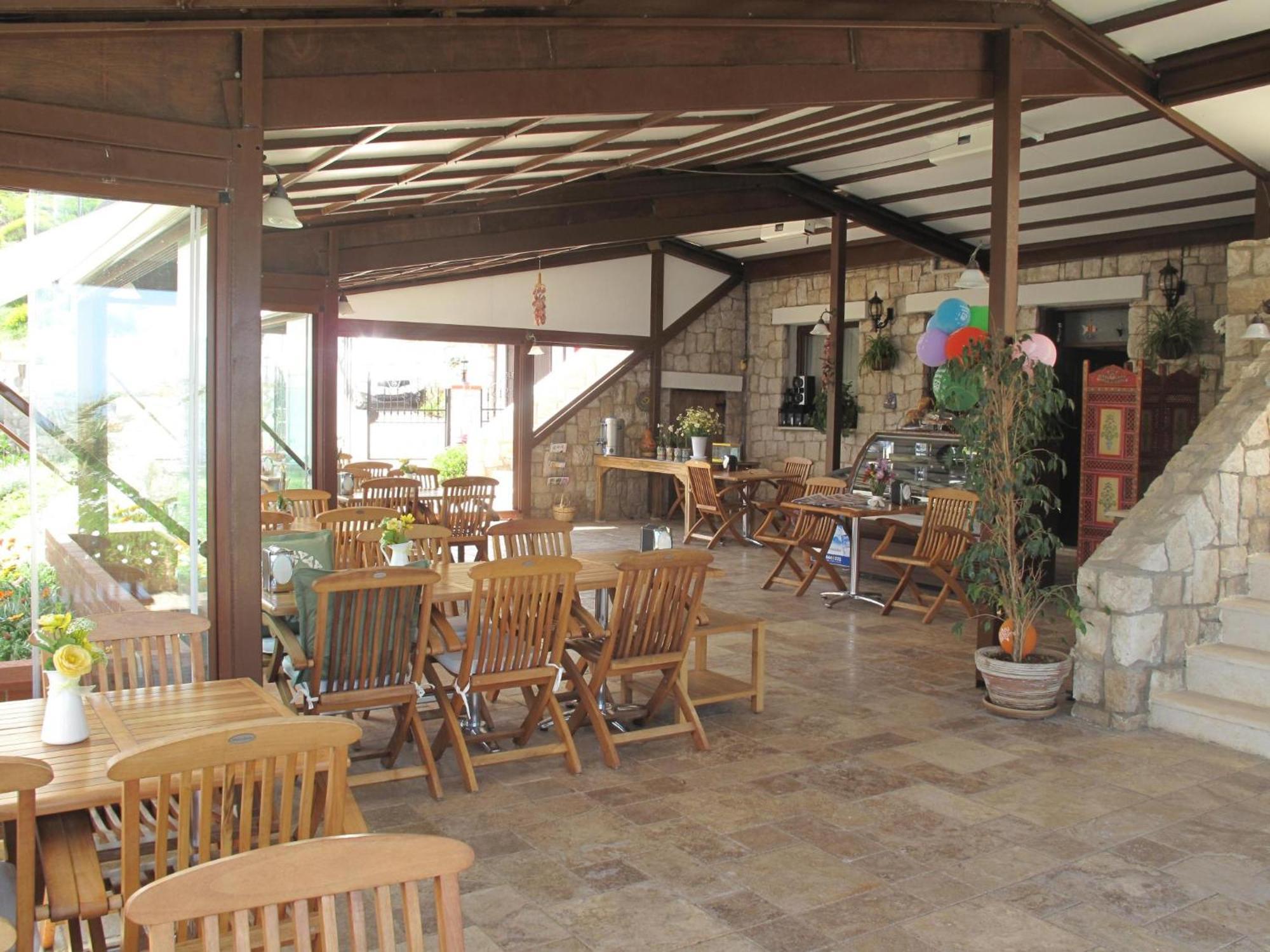 Nergis Hotel คาราบูรุน ภายนอก รูปภาพ